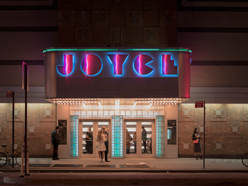 Illustration for article titled Extraordinary photos capture the true spirit of New York City at night